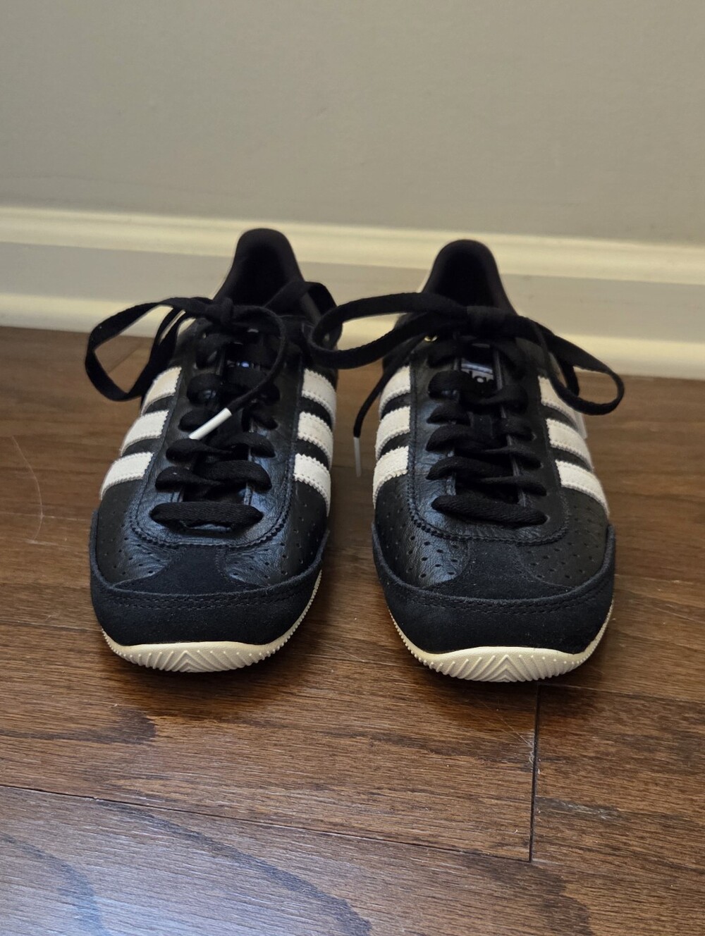 Adidas Black Japan Women's Smeakers Size 8 - Picture 5 of 8
